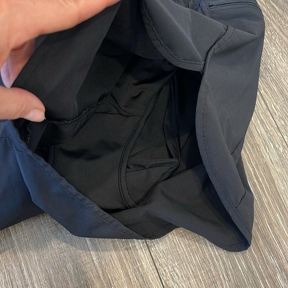 Black Athletic Shorts with Lining and 1 Pocket - Picture 4 of 6